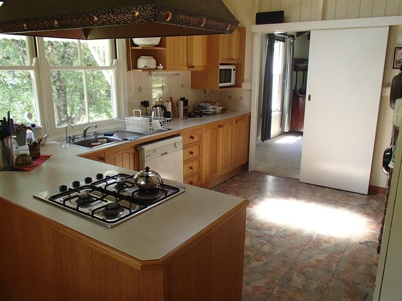 103 Old Caves Road, Stanthorpe QLD 4380