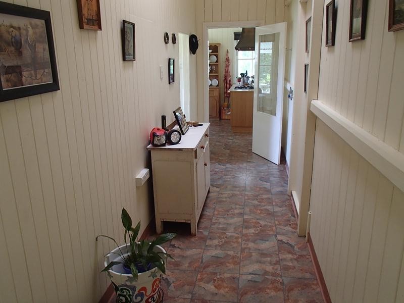 103 Old Caves Road, Stanthorpe QLD 4380