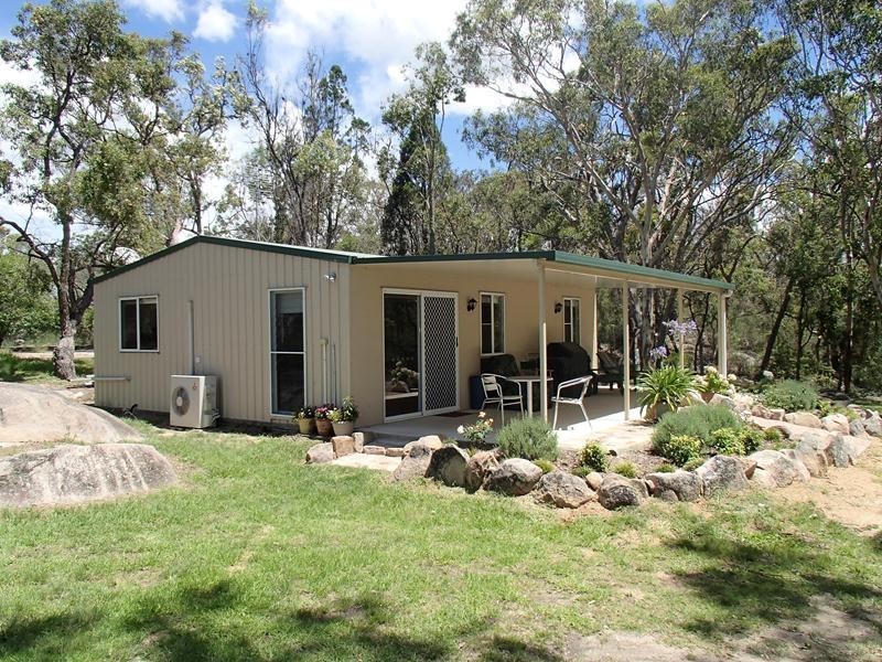 103 Old Caves Road, Stanthorpe QLD 4380