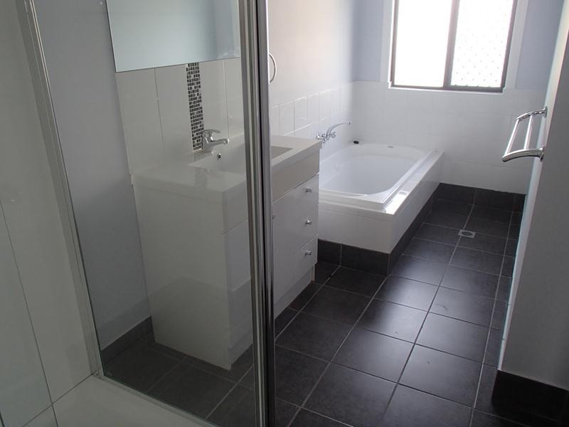 8 Connor Street, Stanthorpe QLD 4380