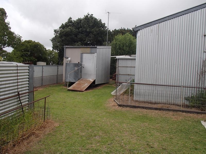 60 Bengalla Street, Wallangarra QLD 4383