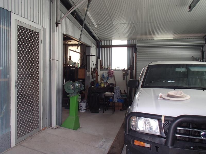 60 Bengalla Street, Wallangarra QLD 4383