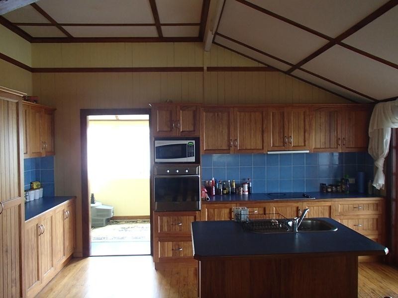 11 Lane Street, Stanthorpe QLD 4380