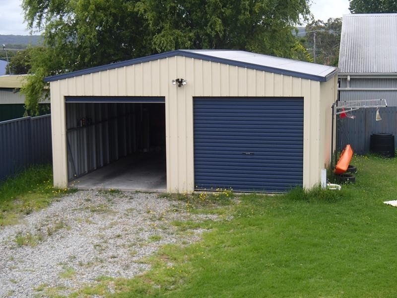 11 Lane Street, Stanthorpe QLD 4380