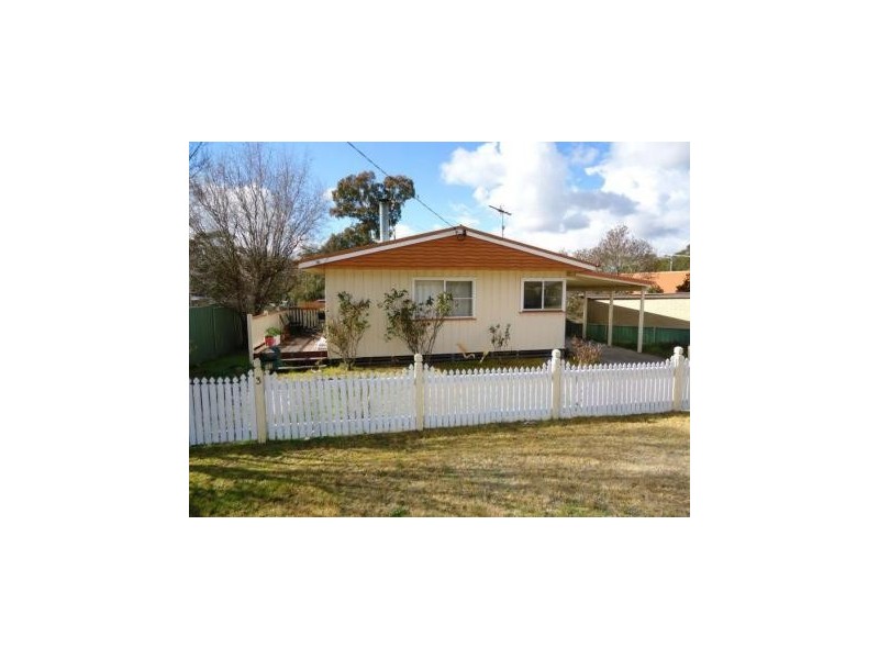 13 Belwood Street, Stanthorpe QLD 4380