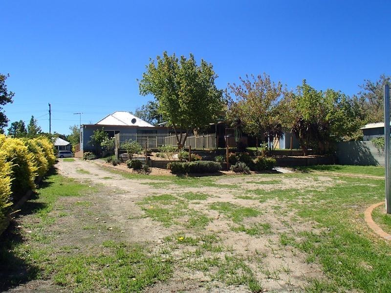 81 Folkestone Street, Stanthorpe QLD 4380