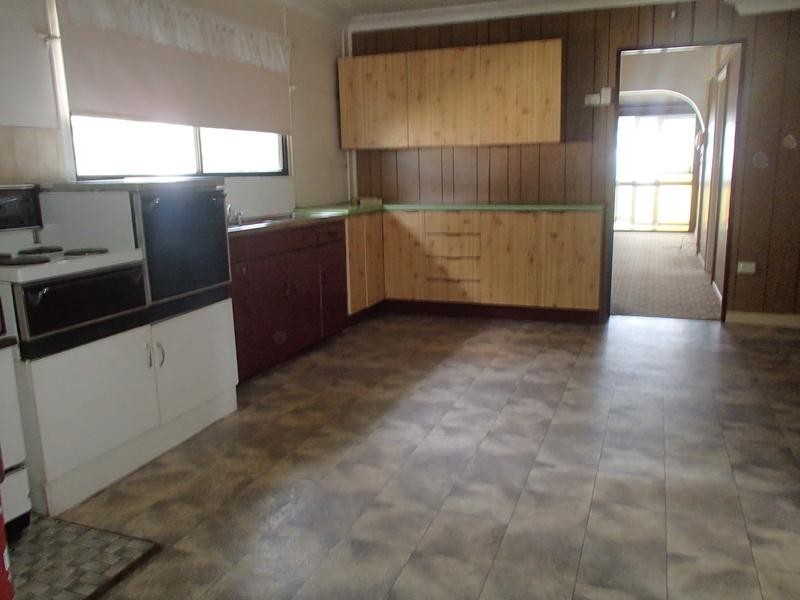16 Wolfram Street, Stanthorpe QLD 4380