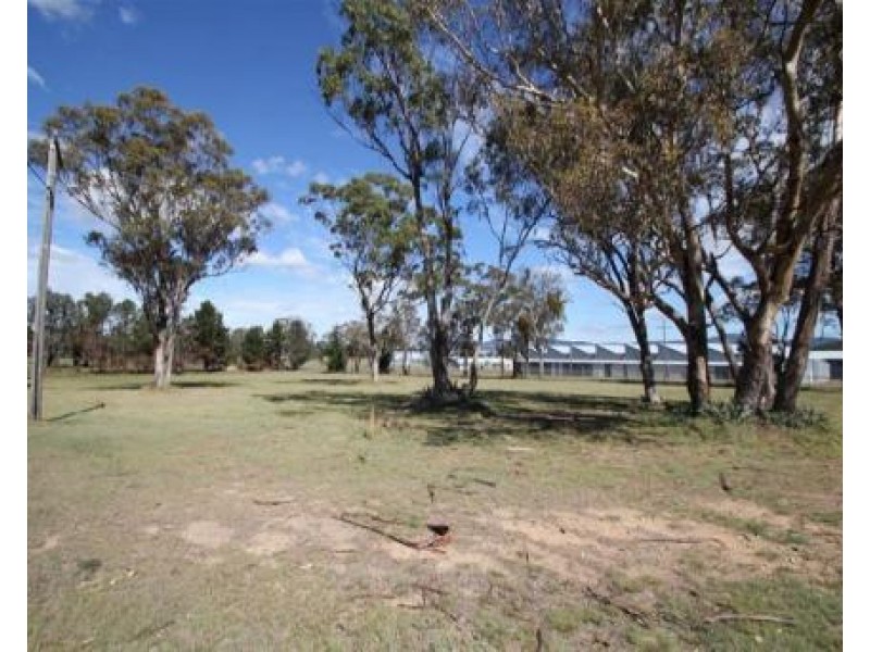 4 Happy Valley Road, Wallangarra QLD 4383