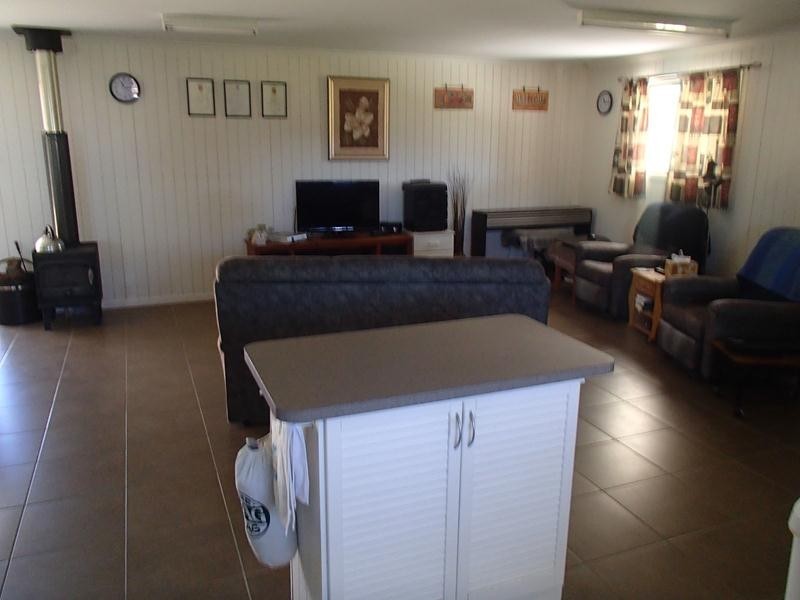 813 Rabbit Fence Road, Stanthorpe QLD 4380