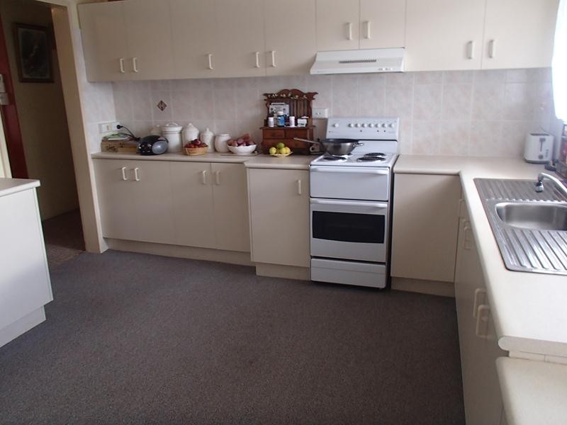 4 Ellevsen Street, Stanthorpe QLD 4380