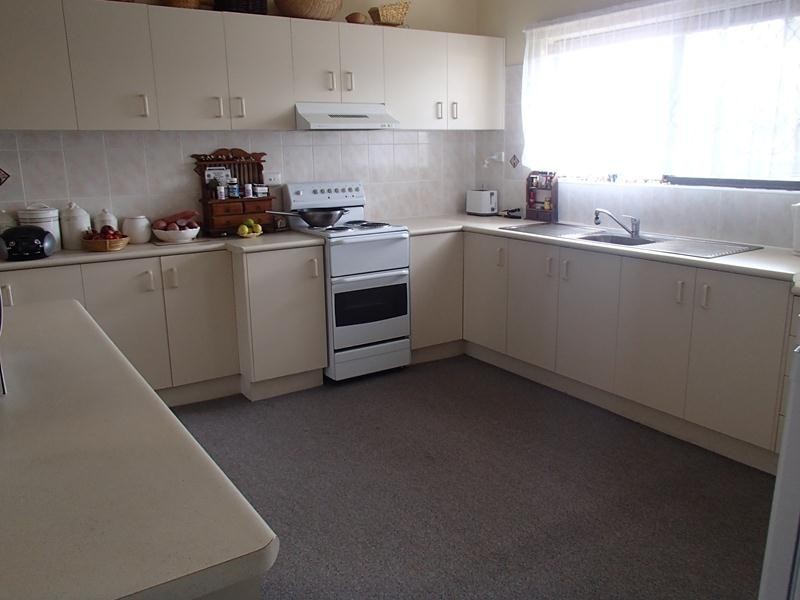 4 Ellevsen Street, Stanthorpe QLD 4380