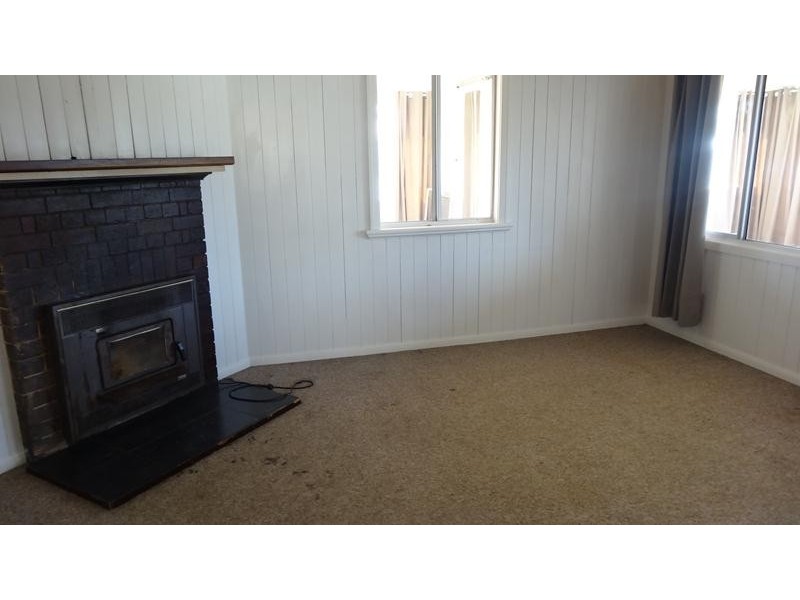 22 Denham Street, Stanthorpe QLD 4380