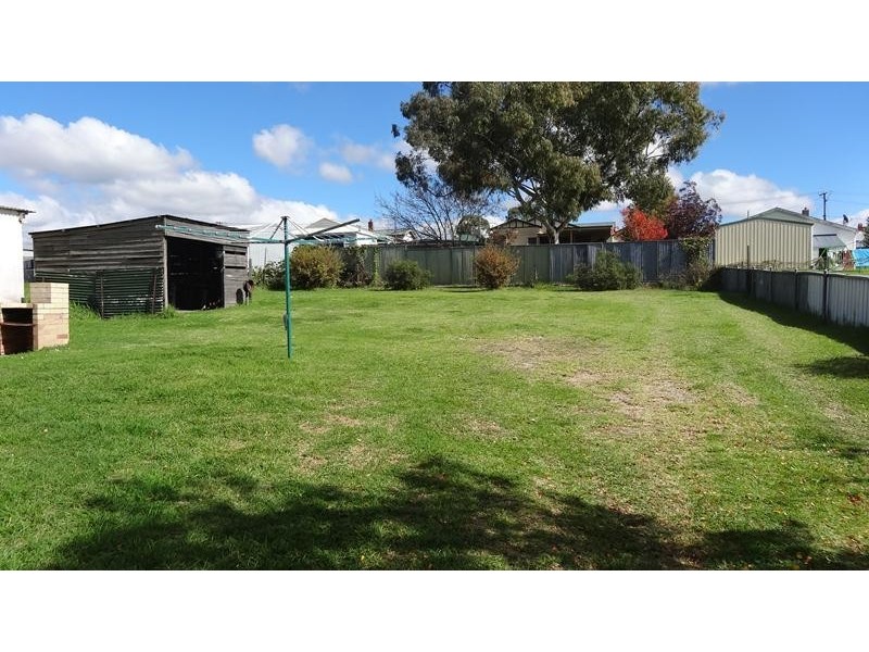 22 Denham Street, Stanthorpe QLD 4380