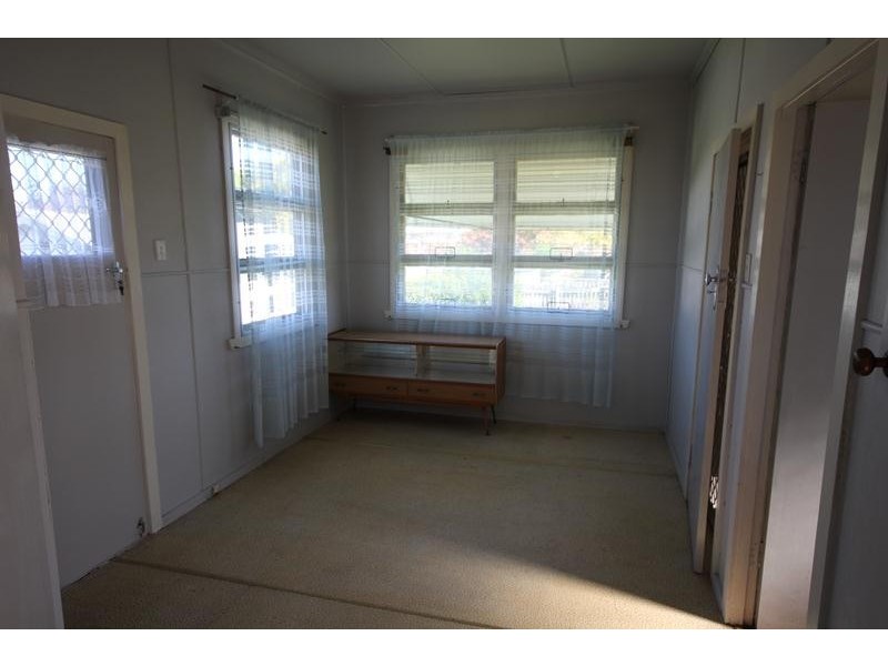 6 Anzac Street, Stanthorpe QLD 4380