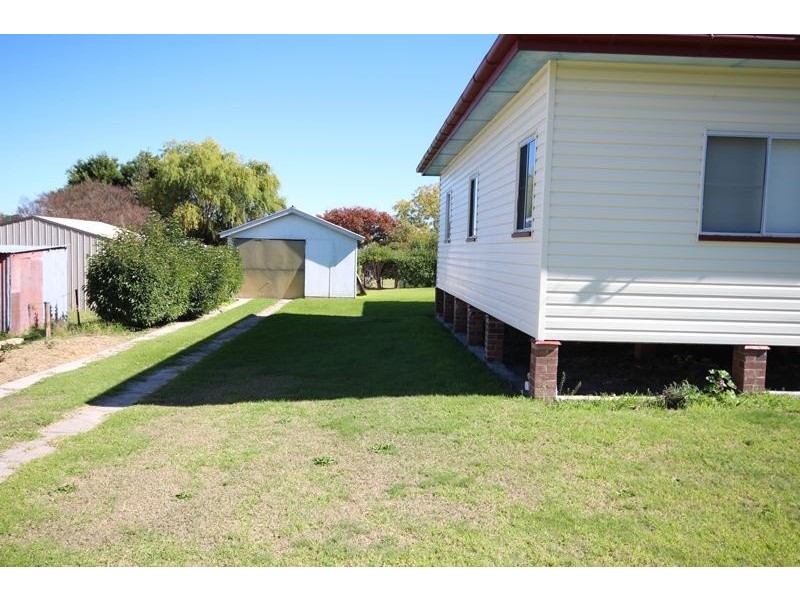 6 Anzac Street, Stanthorpe QLD 4380