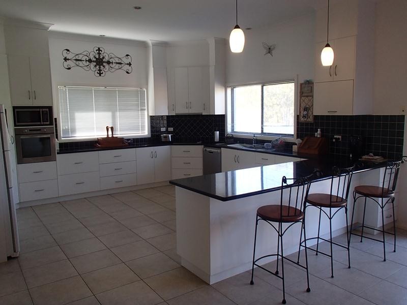 45 Amosfield Road, Stanthorpe QLD 4380