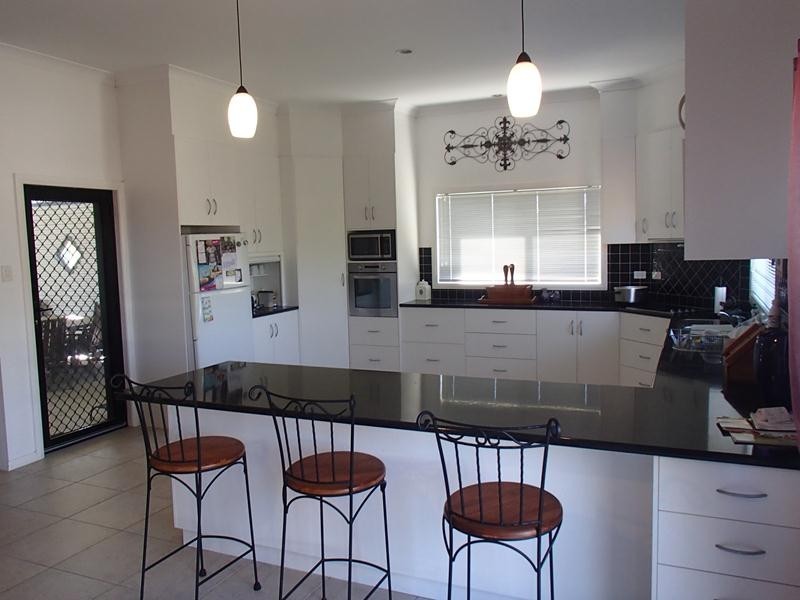 45 Amosfield Road, Stanthorpe QLD 4380