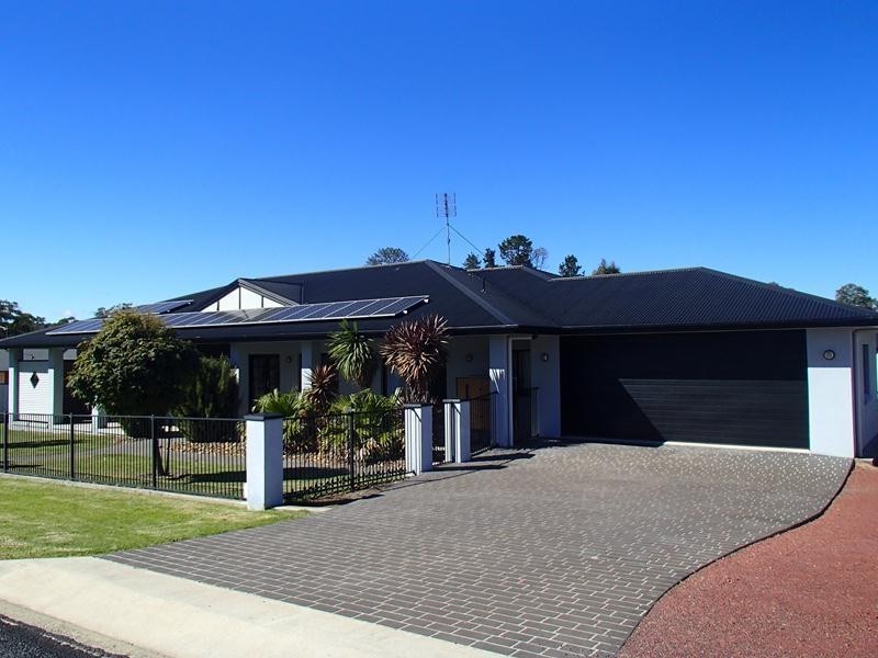 45 Amosfield Road, Stanthorpe QLD 4380