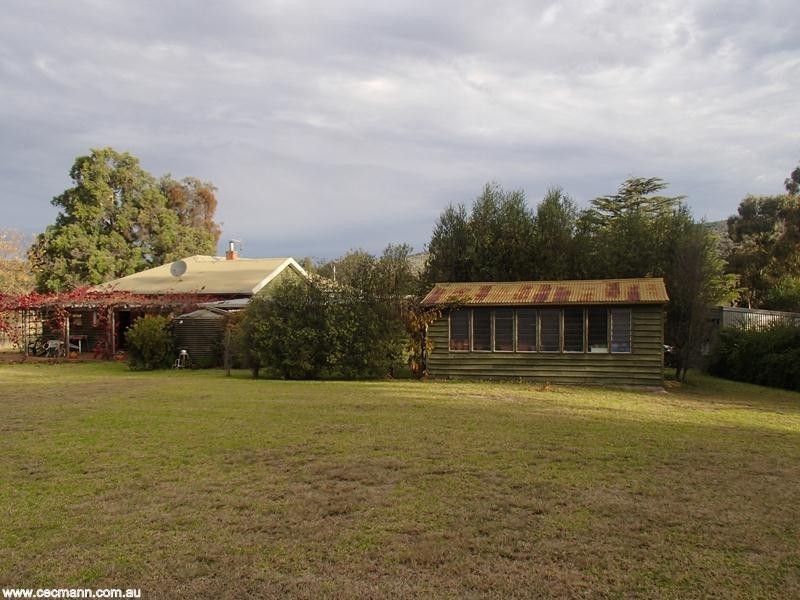 2399 Pyramids Road, Stanthorpe QLD 4380