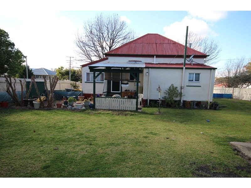 22 Archibald Street, Stanthorpe QLD 4380