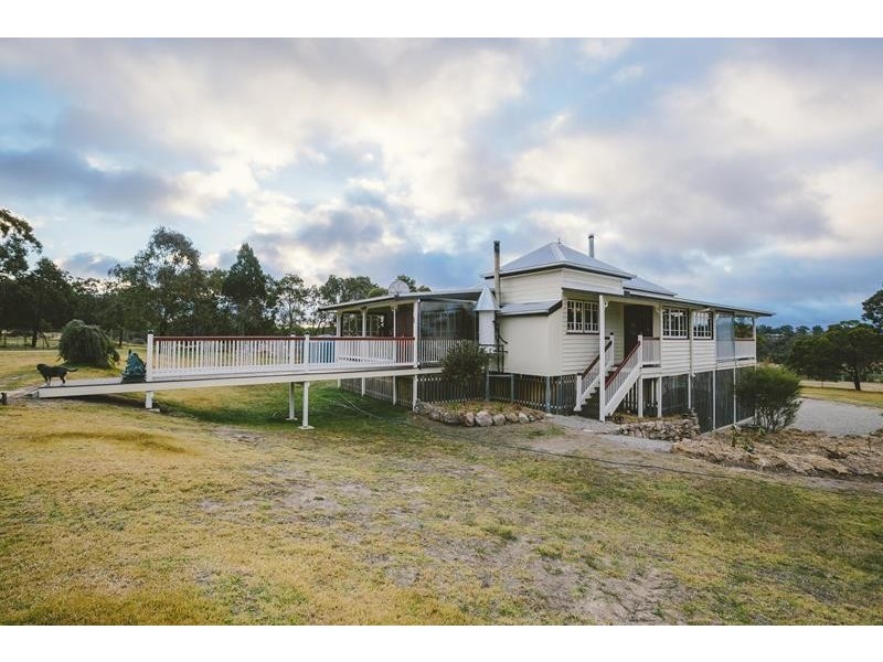 2 Armstrong Lane, Stanthorpe QLD 4380