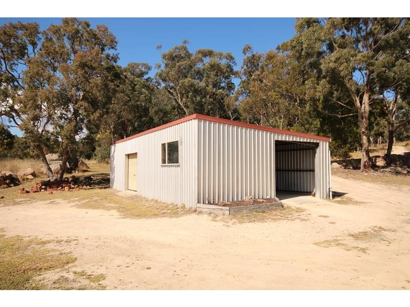 370 Mt Tully Road, Stanthorpe QLD 4380