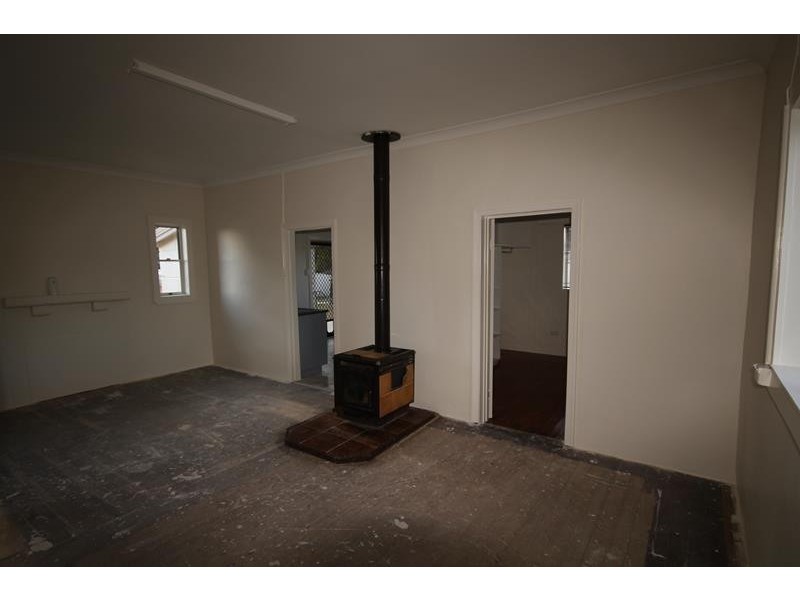 30 Pike Street, Stanthorpe QLD 4380