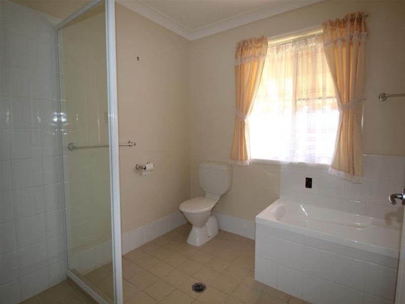 62 Rockwell Street, Wallangarra QLD 4383