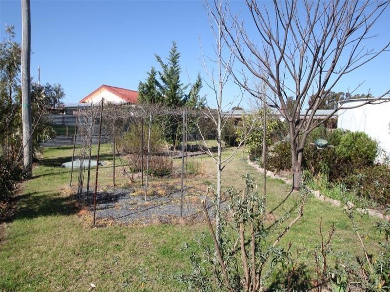 62 Rockwell Street, Wallangarra QLD 4383