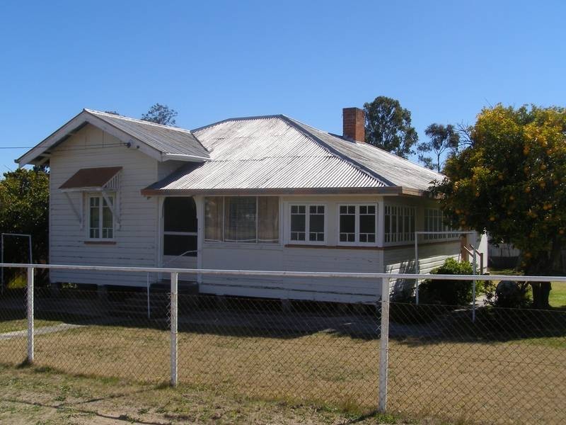 24 Border ROAD, Wallangarra QLD 4383