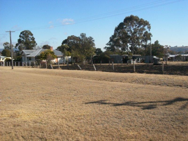 24 Border ROAD, Wallangarra QLD 4383