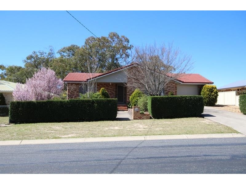 35 Granite Street, Stanthorpe QLD 4380