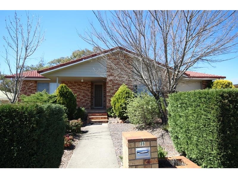 35 Granite Street, Stanthorpe QLD 4380