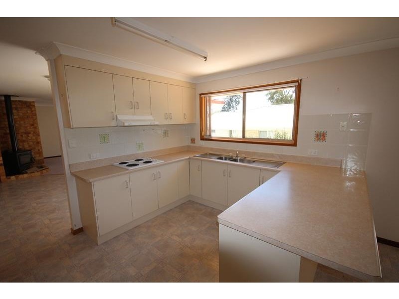 35 Granite Street, Stanthorpe QLD 4380