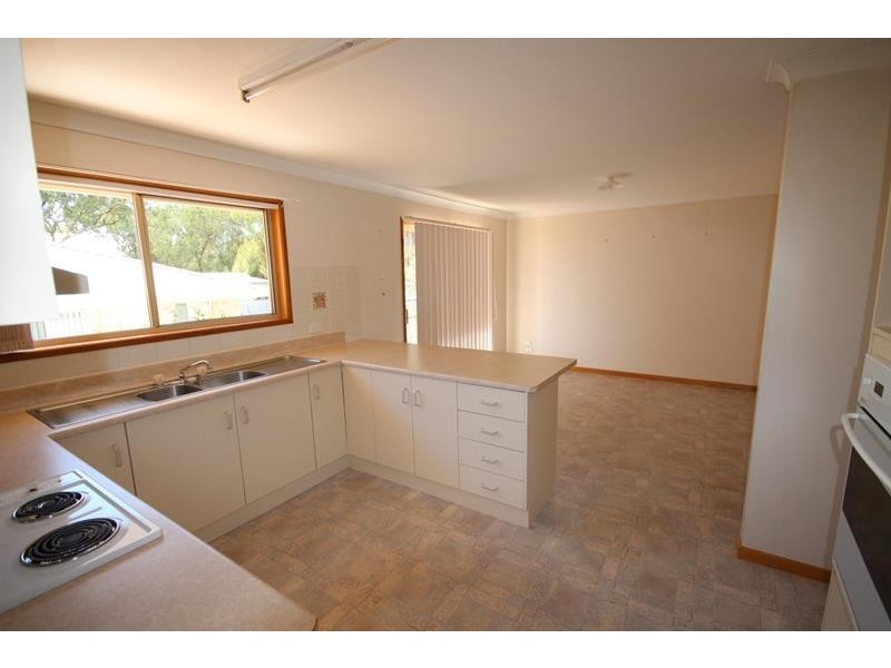 35 Granite Street, Stanthorpe QLD 4380