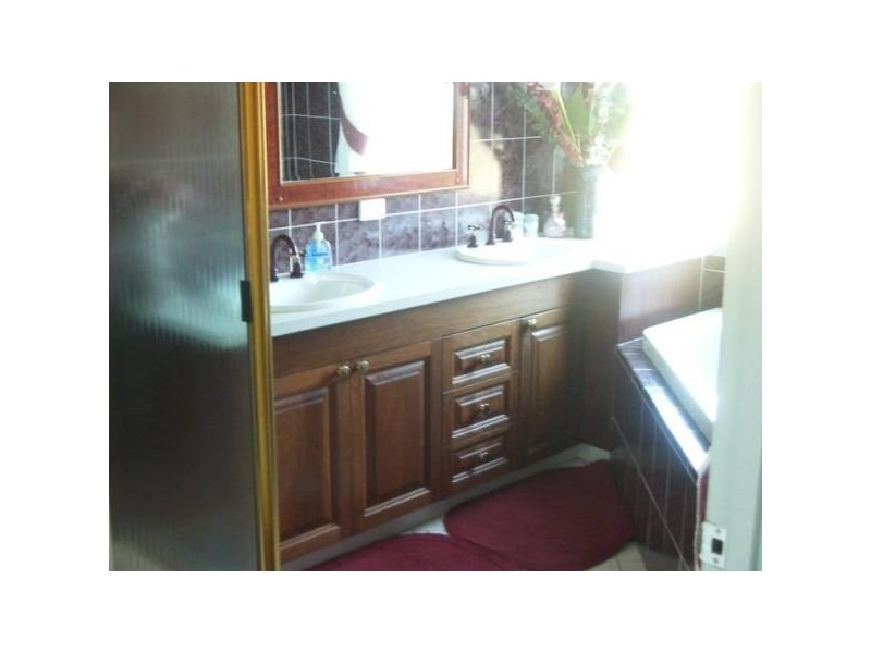 1 Gla-Nor Drive, Stanthorpe QLD 4380