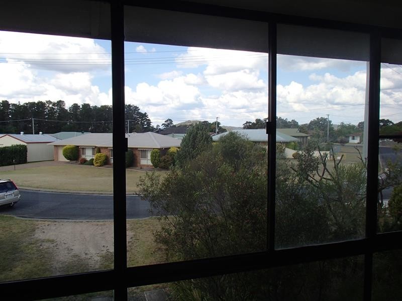 6 Burton Crescent, Stanthorpe QLD 4380
