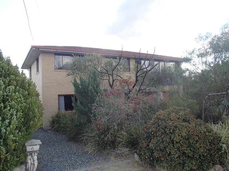 6 Burton Crescent, Stanthorpe QLD 4380