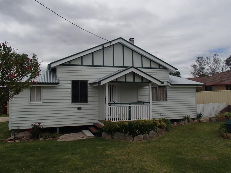 37 Symes Street, Stanthorpe QLD 4380