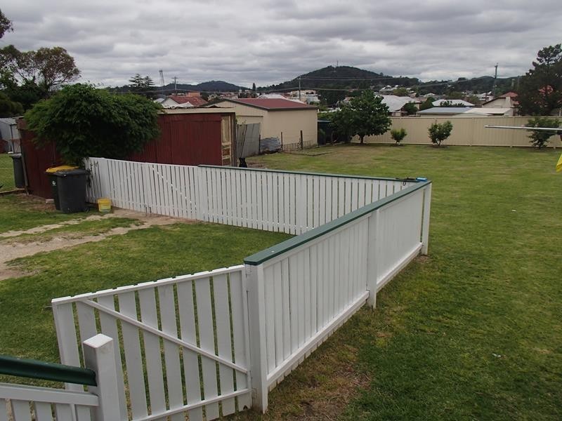 37 Symes Street, Stanthorpe QLD 4380