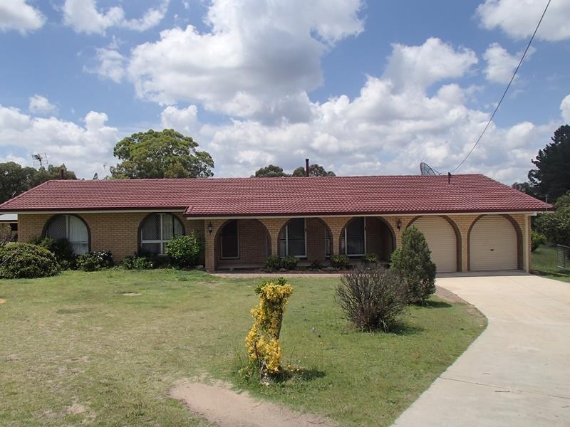 53 Greenup Street, Stanthorpe QLD 4380