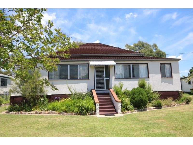 34 Symes Street, Stanthorpe QLD 4380