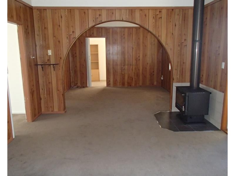 6 Border Street, Wallangarra QLD 4383