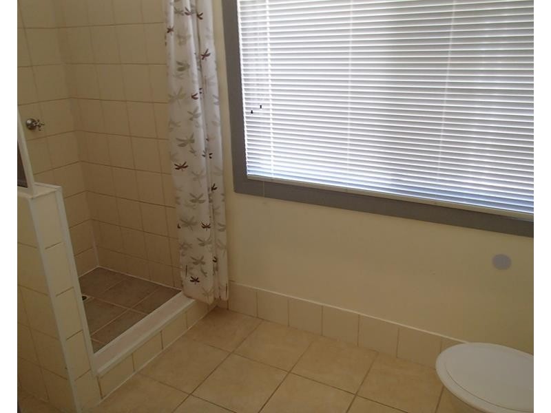 6 Border Street, Wallangarra QLD 4383