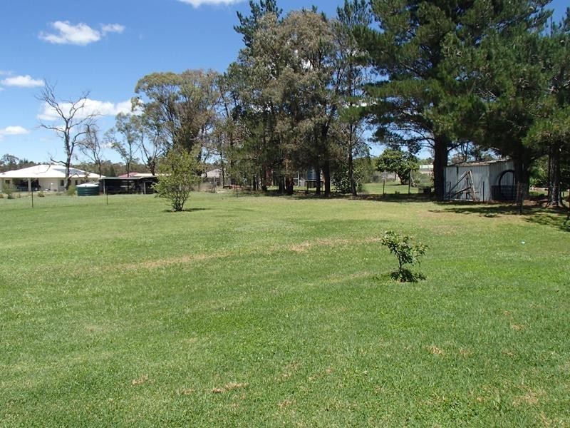 24 Border Road, Stanthorpe QLD 4380