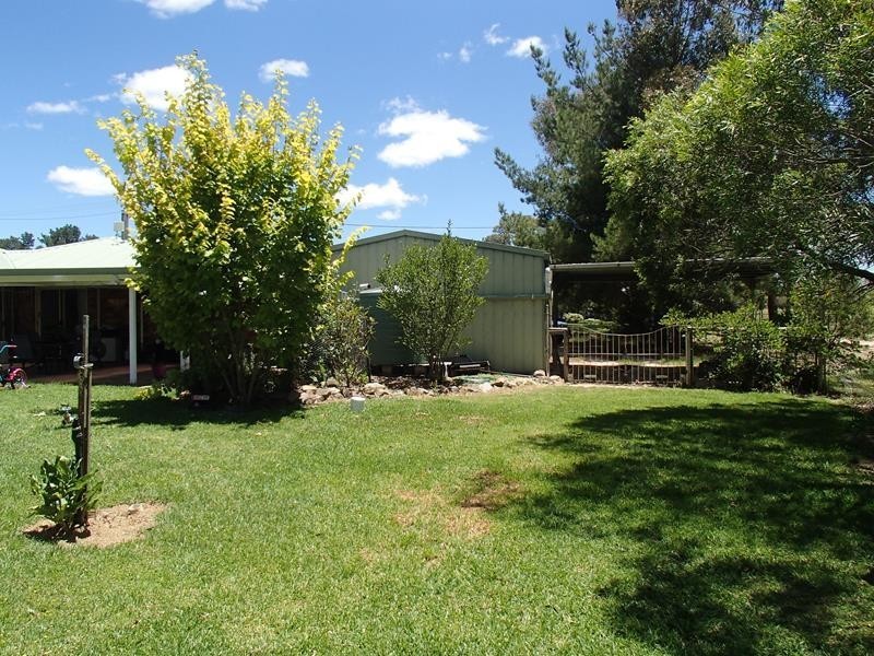24 Border Road, Stanthorpe QLD 4380