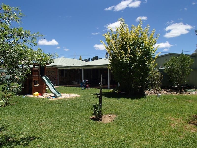 24 Border Road, Stanthorpe QLD 4380
