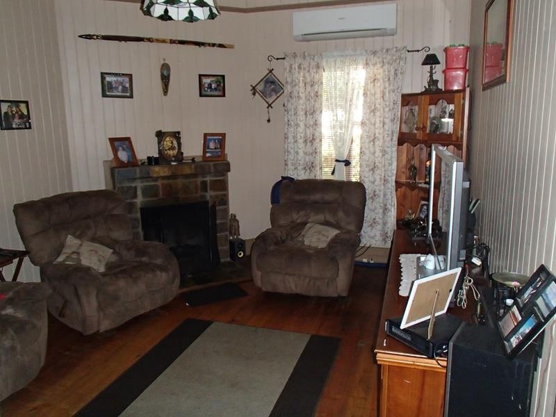 2 Symes Street, Stanthorpe QLD 4380