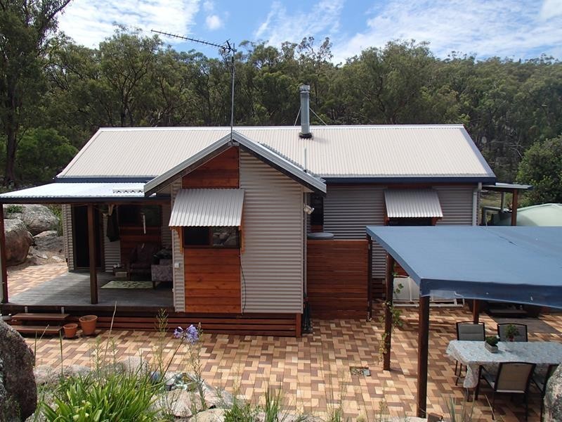 128 Glenlyon Drive, Stanthorpe QLD 4380
