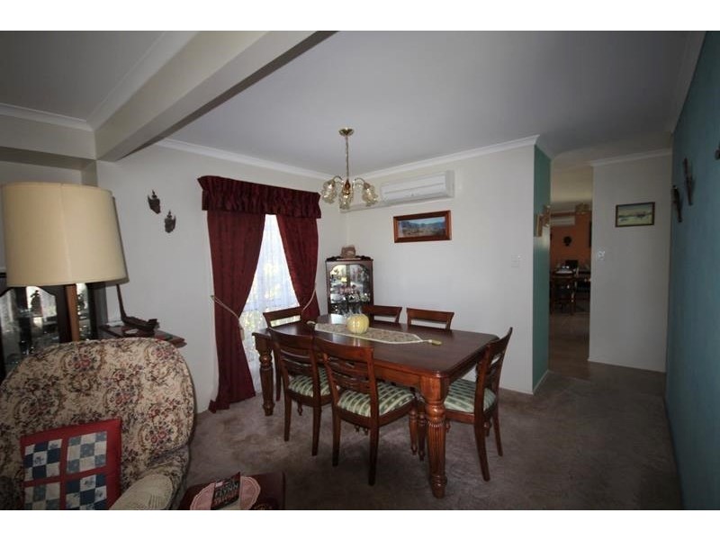11 Burton Crescent, Stanthorpe QLD 4380